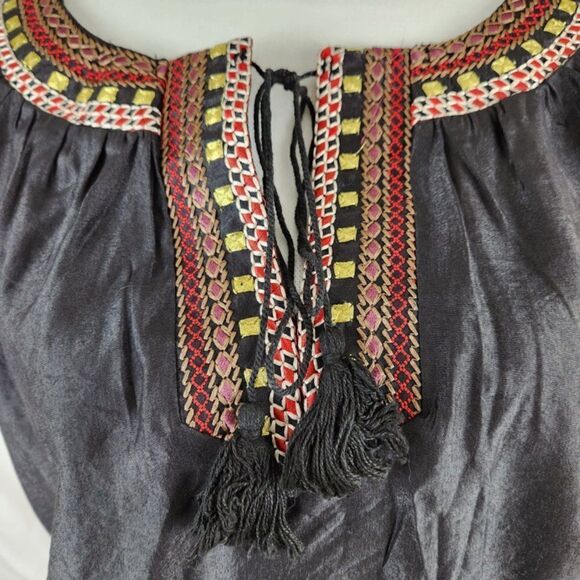 Red Berry Shiny Black Blouse Embroidered Neckline Shoulders Size Small Top - Picture 9 of 10